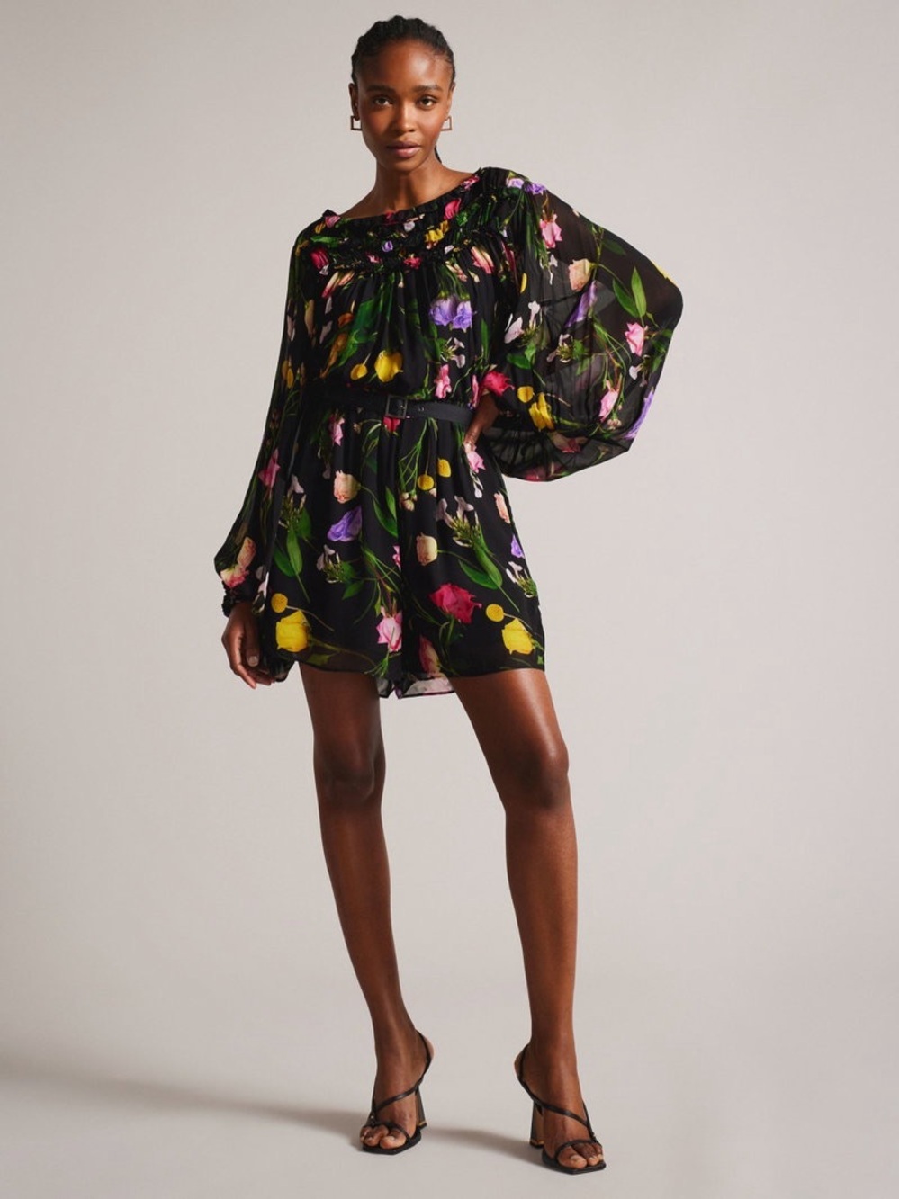 NWT TED BAKER Brookii Ruffle Blouson Sleeves Playsuit Black with Floral Print